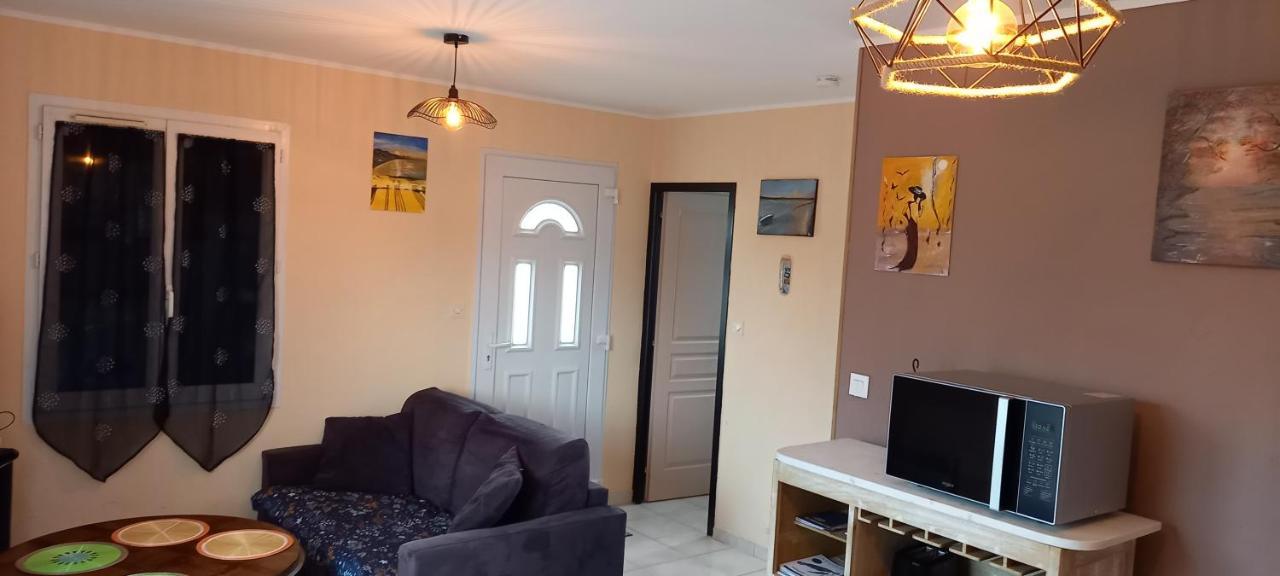 Apartment En Plein Coeur De L'ile D'oleron, Parentale. Dolus-d'Oleron